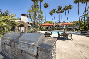 Bbq grilling stations
